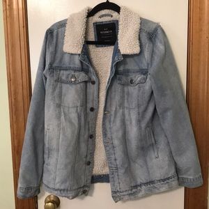 Unisex Sherpa Lined Denim Jacket size 8. Cotton On
